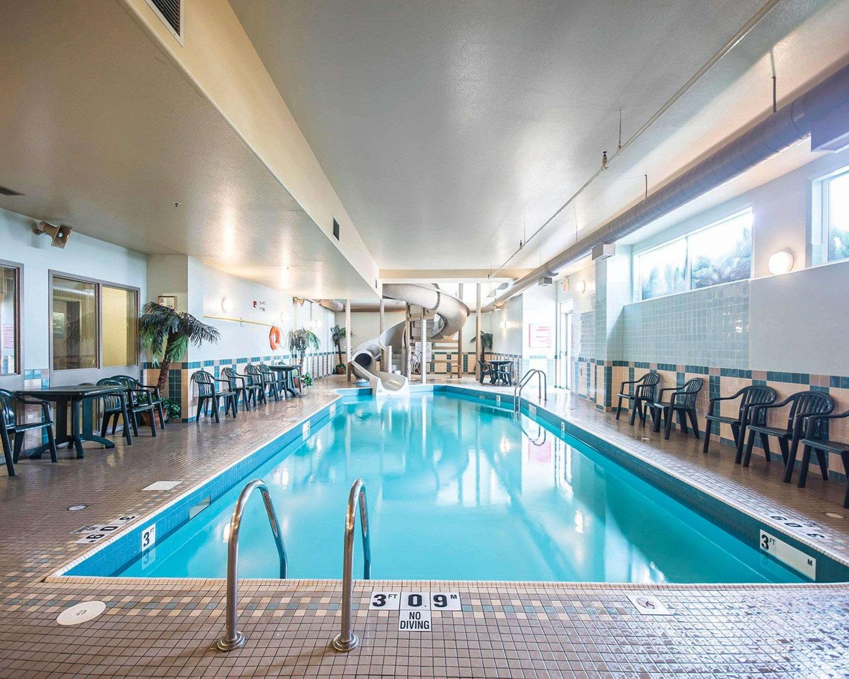 Comfort Inn & Suites Salmon Arm Zewnętrze zdjęcie
