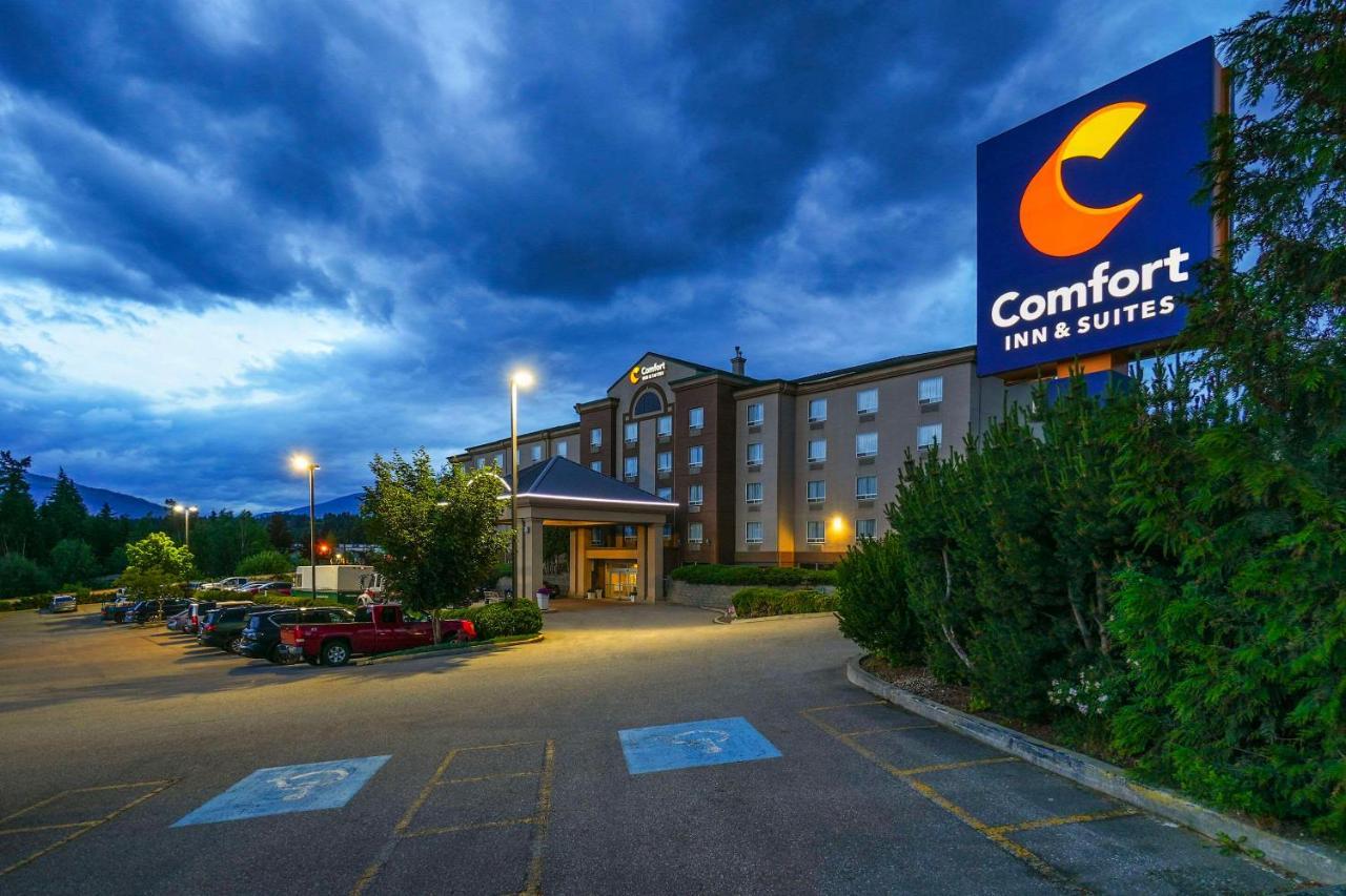 Comfort Inn & Suites Salmon Arm Zewnętrze zdjęcie