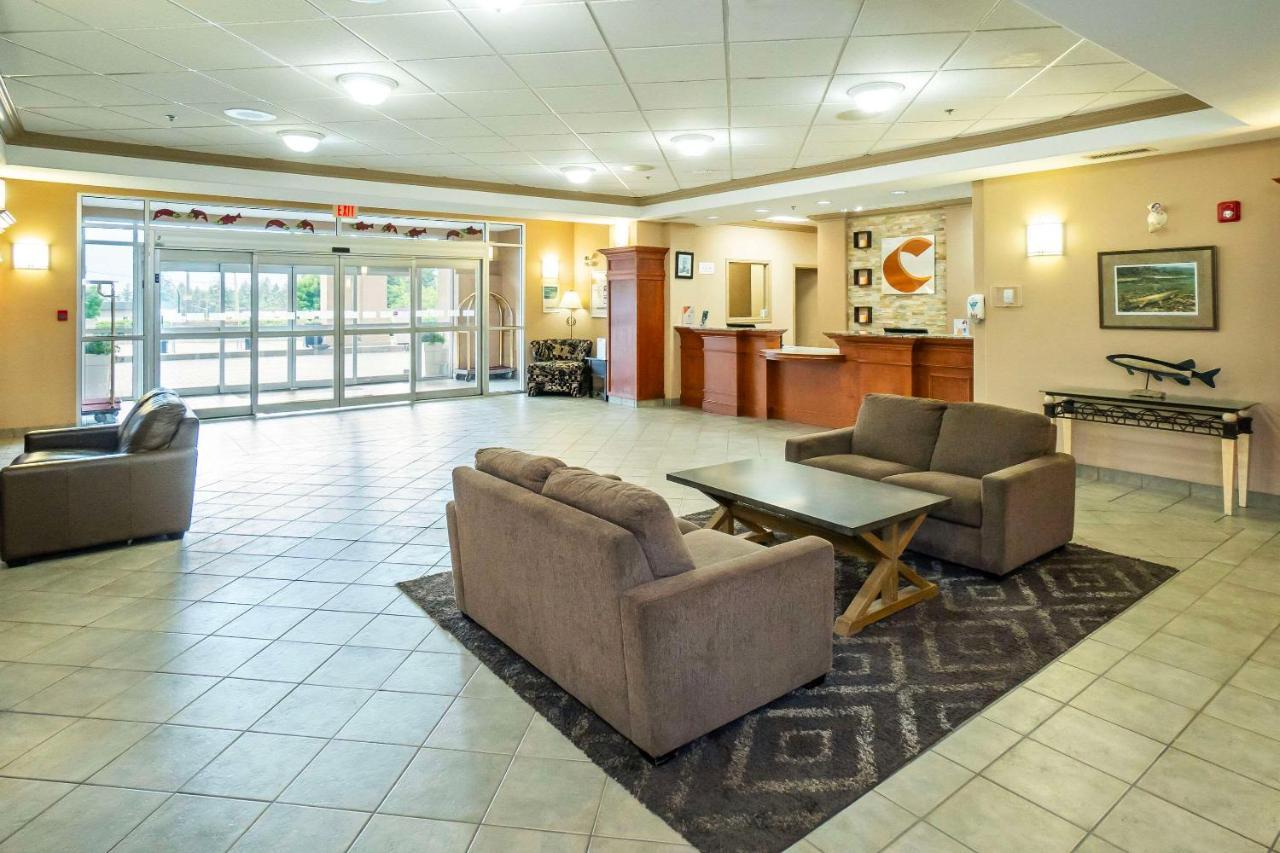 Comfort Inn & Suites Salmon Arm Zewnętrze zdjęcie