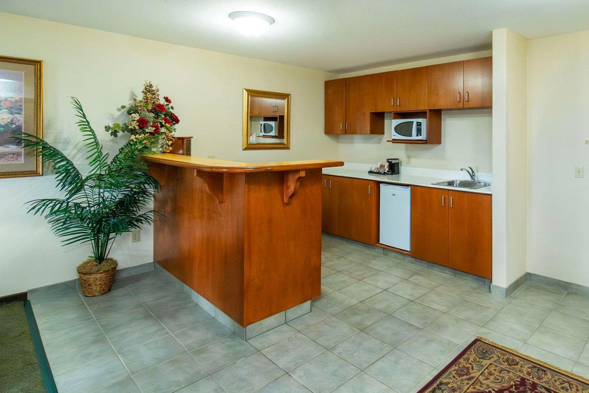 Comfort Inn & Suites Salmon Arm Zewnętrze zdjęcie