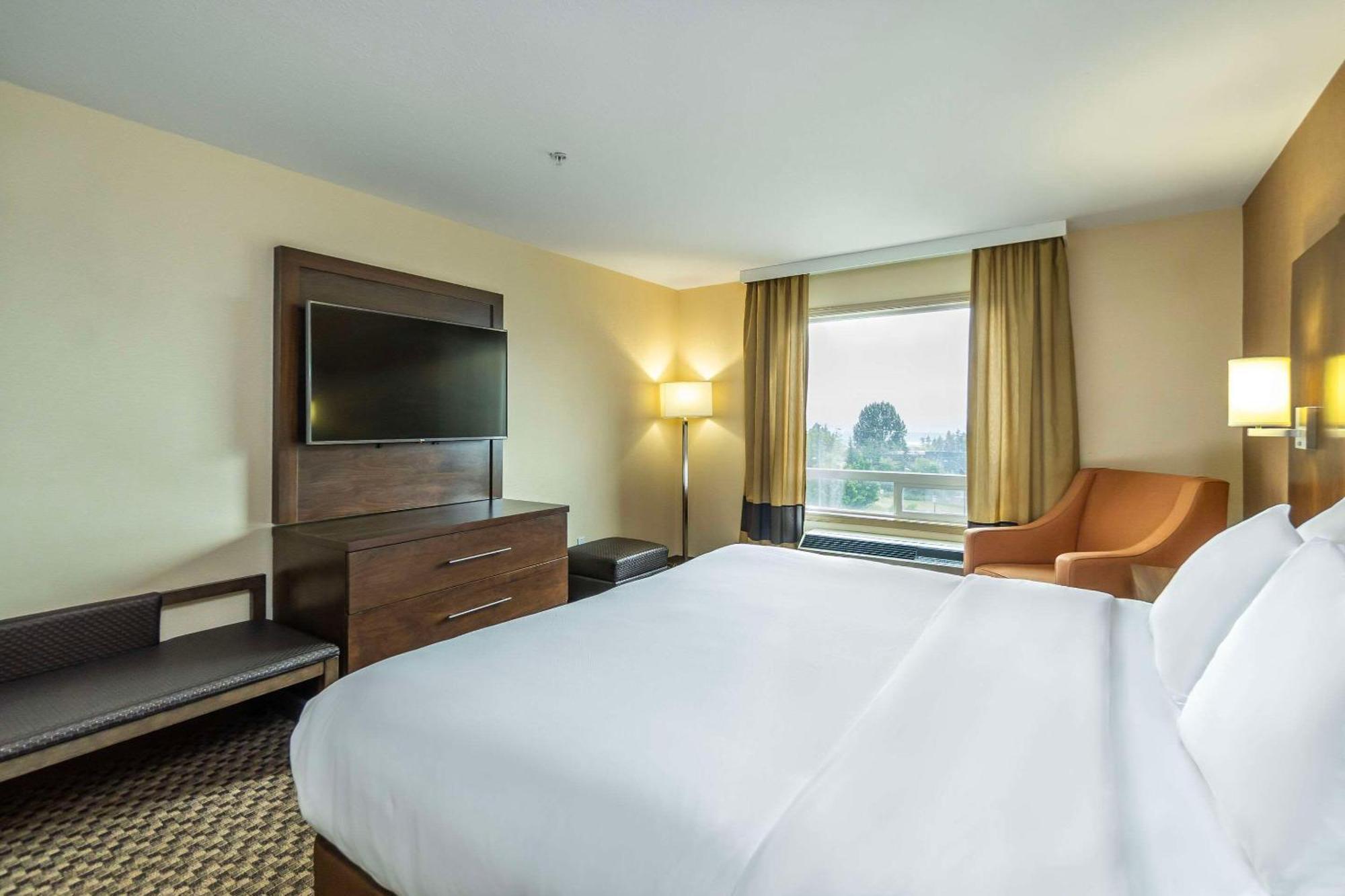 Comfort Inn & Suites Salmon Arm Zewnętrze zdjęcie