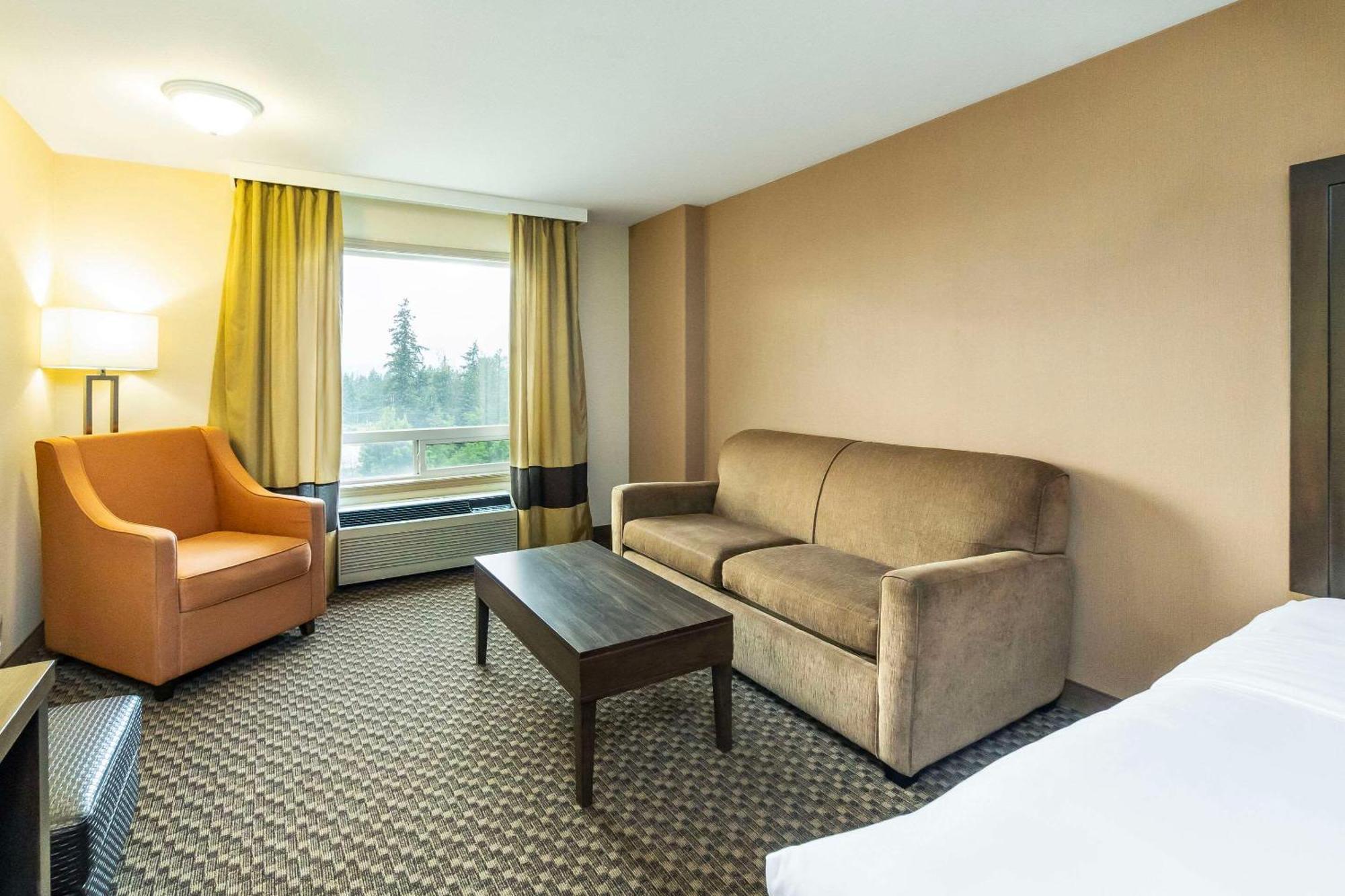 Comfort Inn & Suites Salmon Arm Zewnętrze zdjęcie