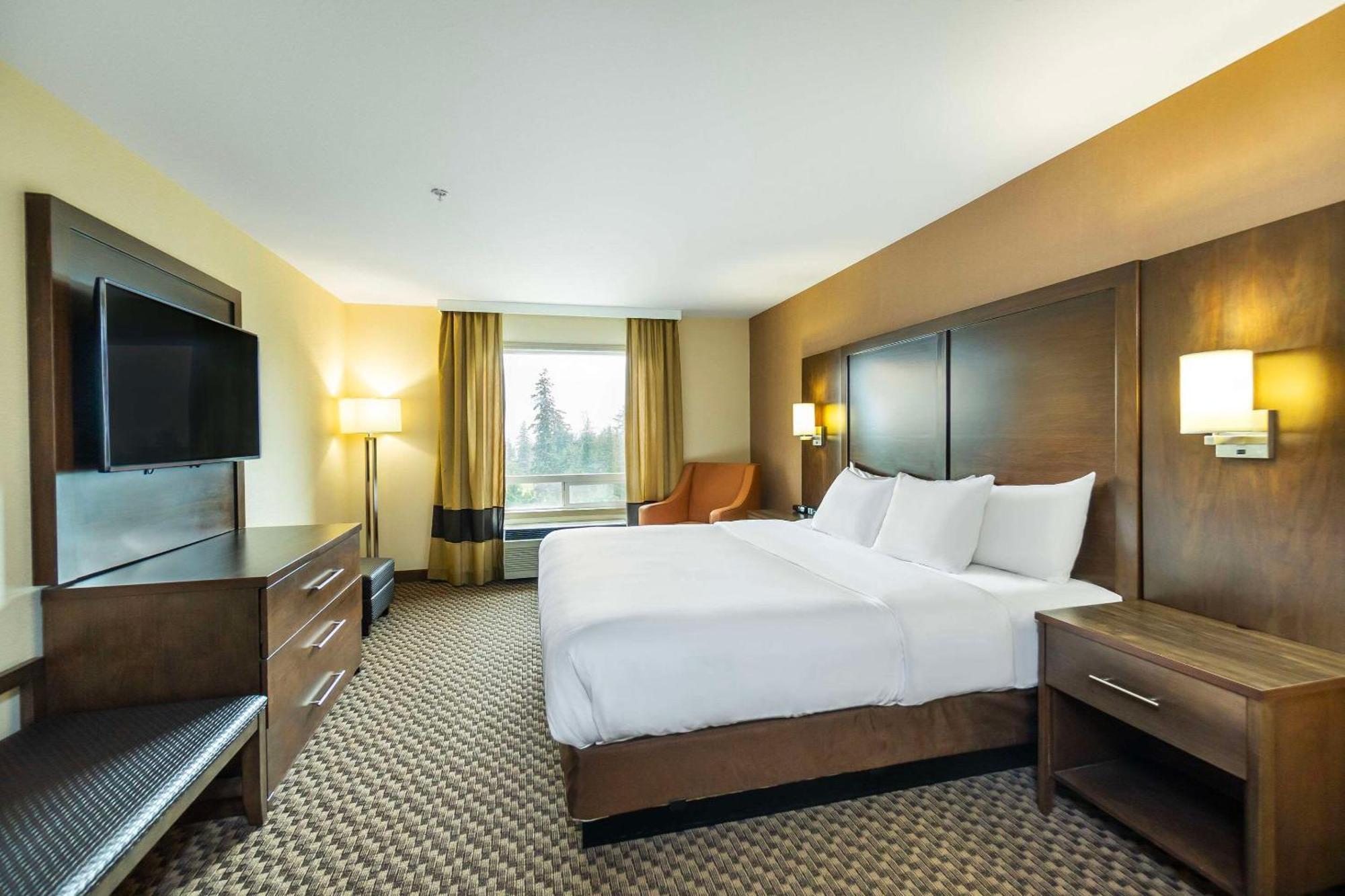 Comfort Inn & Suites Salmon Arm Zewnętrze zdjęcie